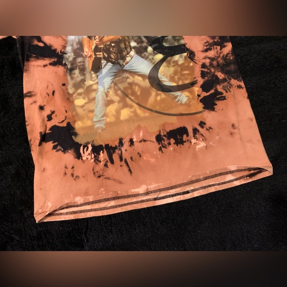 Hanes Beefy Women’s Garth Brooks World Tour 2014-15 Bleached M T-shirt Pre-Owned - Picture 3 of 7